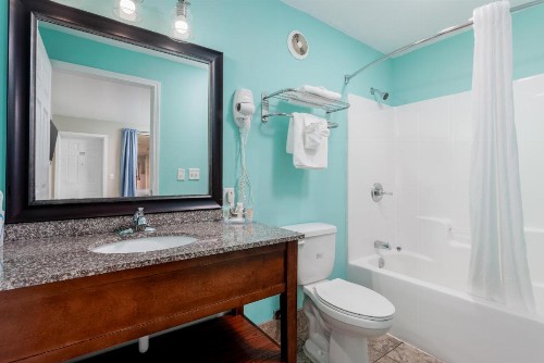 Bikini Beach Resort - image 34