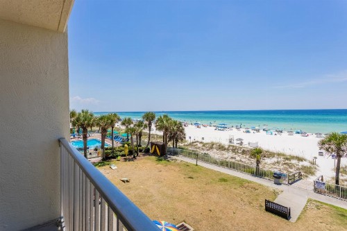 Bikini Beach Resort - image 47