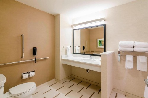 Fairfield Inn & Suites by Marriott Panama City Beach - image 44