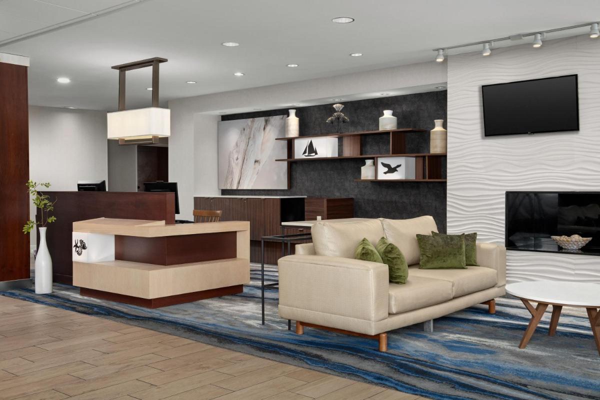 Fairfield Inn & Suites by Marriott Panama City Beach - image 6