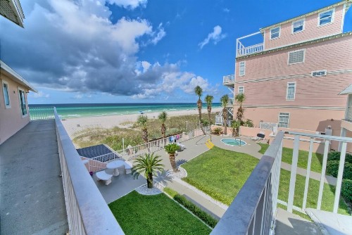 Pineapple Villas - image 41