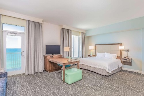 Hampton Inn & Suites Panama City Beach-Beachfront - image 11