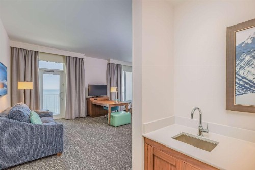 Hampton Inn & Suites Panama City Beach-Beachfront - image 20