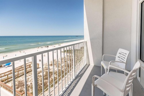 Hampton Inn & Suites Panama City Beach-Beachfront - image 22