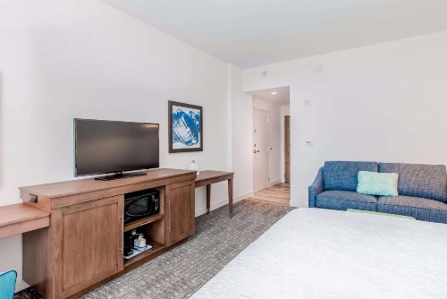 Hampton Inn & Suites Panama City Beach-Beachfront - image 23