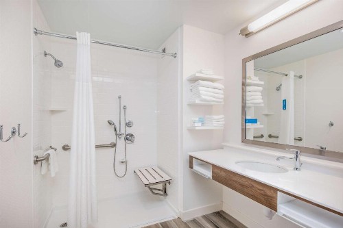 Hampton Inn & Suites Panama City Beach-Beachfront - image 25
