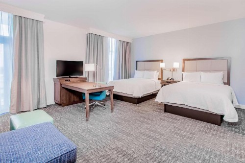 Hampton Inn & Suites Panama City Beach-Beachfront - image 3