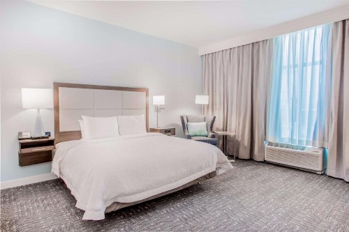 Hampton Inn & Suites Panama City Beach-Beachfront - image 42