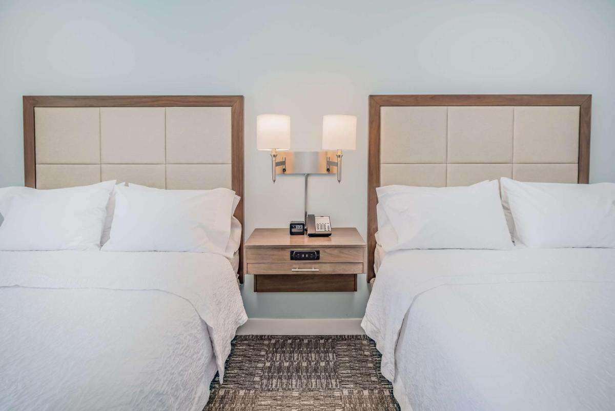 Hampton Inn & Suites Panama City Beach-Beachfront - image 7