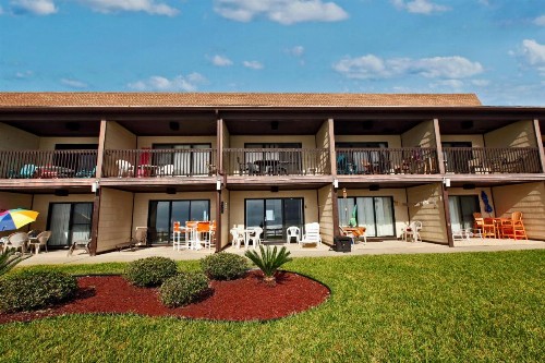 Polynesian Village Resort - image 9