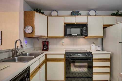 The Inn at St. Thomas Square #506 - image 11