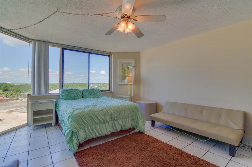 The Top of the Gulf #818 - image 11