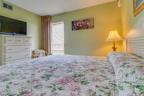 1105 Edgewater Tower 3 - image 12