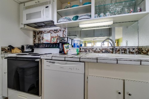 Gulf Gate 208 - image 4