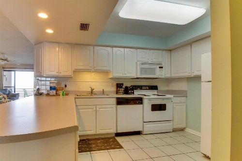 Gulf Gate 402 - image 4