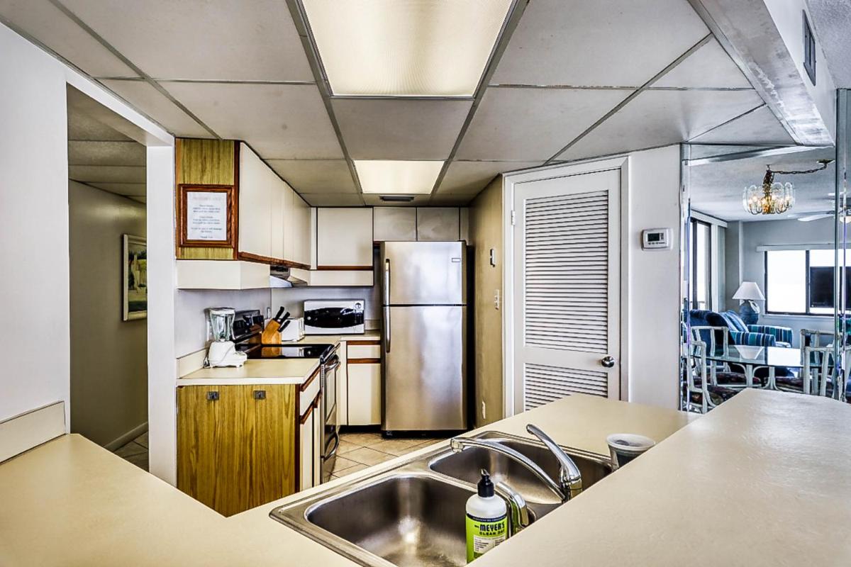 Aqua Vista Condominiums - image 6