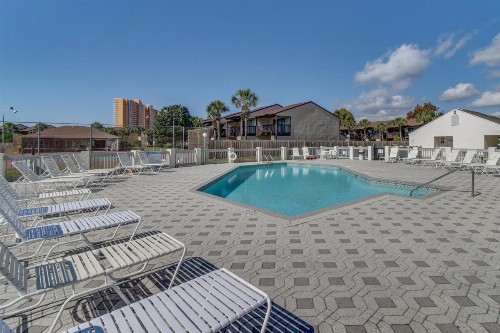 Endless Summer Condos - image 12