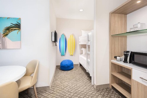 SpringHill Suites by Marriott Panama City Beach Beachfront - image 12