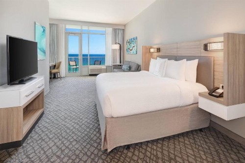 SpringHill Suites by Marriott Panama City Beach Beachfront - image 15
