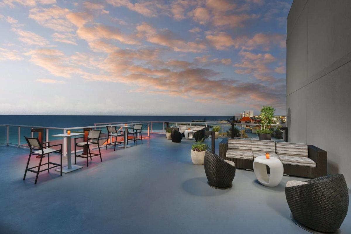 SpringHill Suites by Marriott Panama City Beach Beachfront - image 7