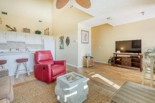 Horizon South #303 - image 6