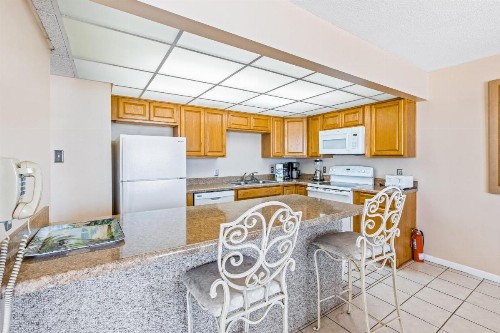 Edgewater 207 - image 8