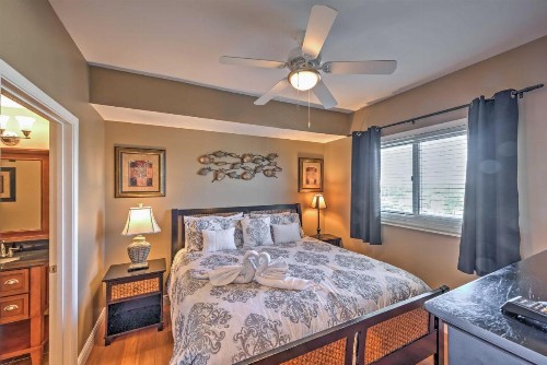 Stunning Panama City Condo with Pool Steps to Beach - image 10