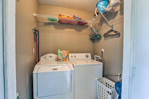Panama City Townhome with Shared Pool-Steps to Beach! - image 8