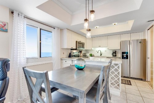 Pinnacle Port- Penthouse 8 - image 7