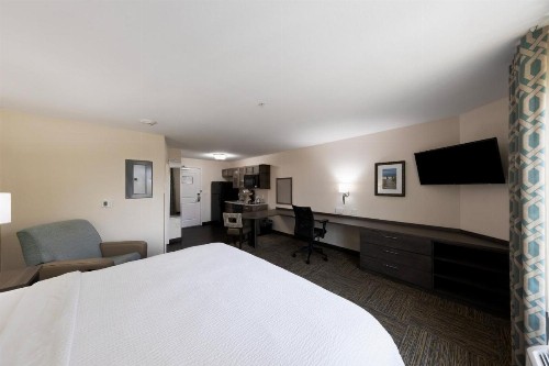 Candlewood Suites - Panama City Beach Pier Park an IHG Hotel - image 30