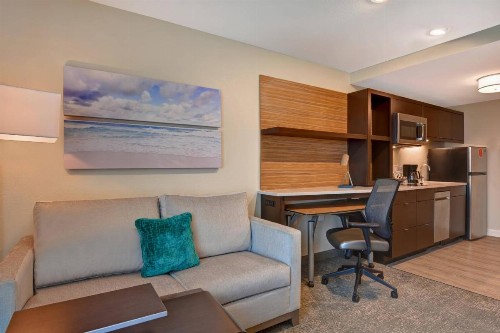 TownePlace Suites by Marriott Panama City Beach Pier Park - image 10