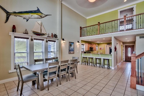 Sandy Bottoms - Fabulous West End Beach House & Hot Tub! - image 19