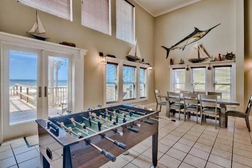Sandy Bottoms - Fabulous West End Beach House & Hot Tub! - image 22