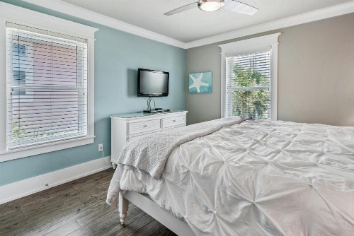 Southern Comfort - Beautiful Private Beachfront Home! - image 15