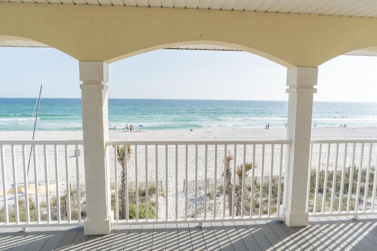 Southern Comfort - Beautiful Private Beachfront Home! - image 3
