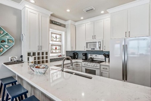 Southern Comfort - Beautiful Private Beachfront Home! - image 39
