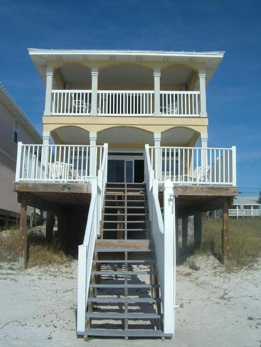 Southern Comfort - Beautiful Private Beachfront Home! - image 6