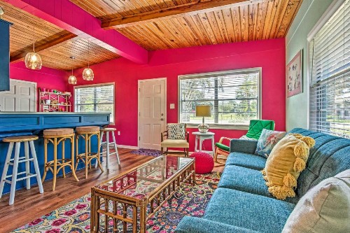Vibrant PCB Abode with Patio Walk to the Beach - image 3