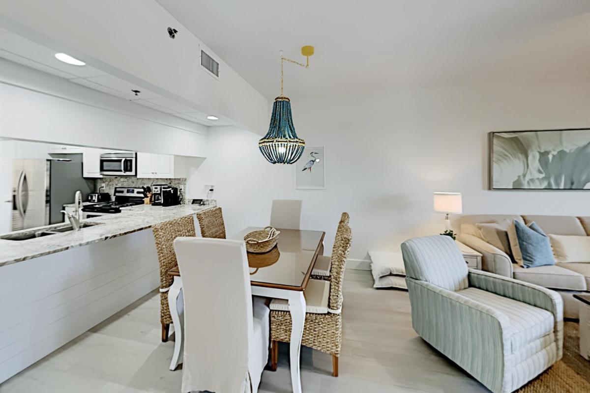 High Pointe Beach Haven 100 Yards to Seacrest Beach condo - image 6