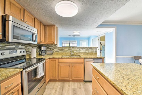 PCB Resort Townhome with Patio and Resort Access! - image 8