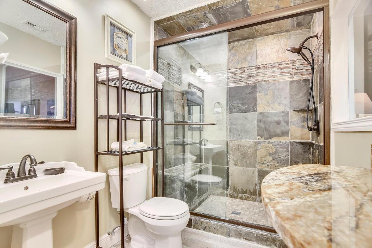 Seaside Pointe by Book That Condo - image 3