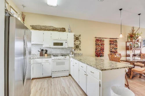 Seaside Pointe by Book That Condo - image 5