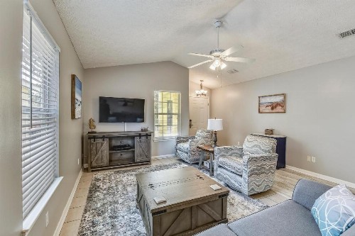 Poolside Cabana by Book That Condo - image 3