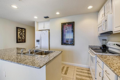 Sterling Reef #1403 by Book That Condo - image 7
