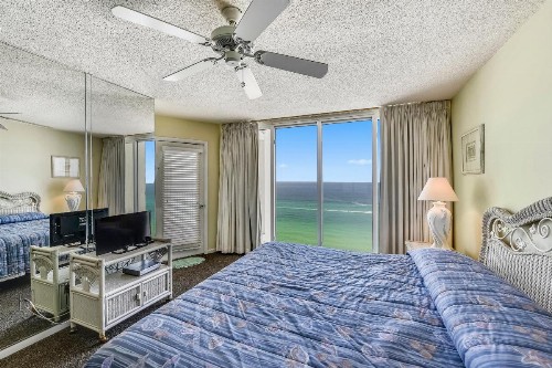Long Beach Resort #1300-1 by Book That Condo - image 6