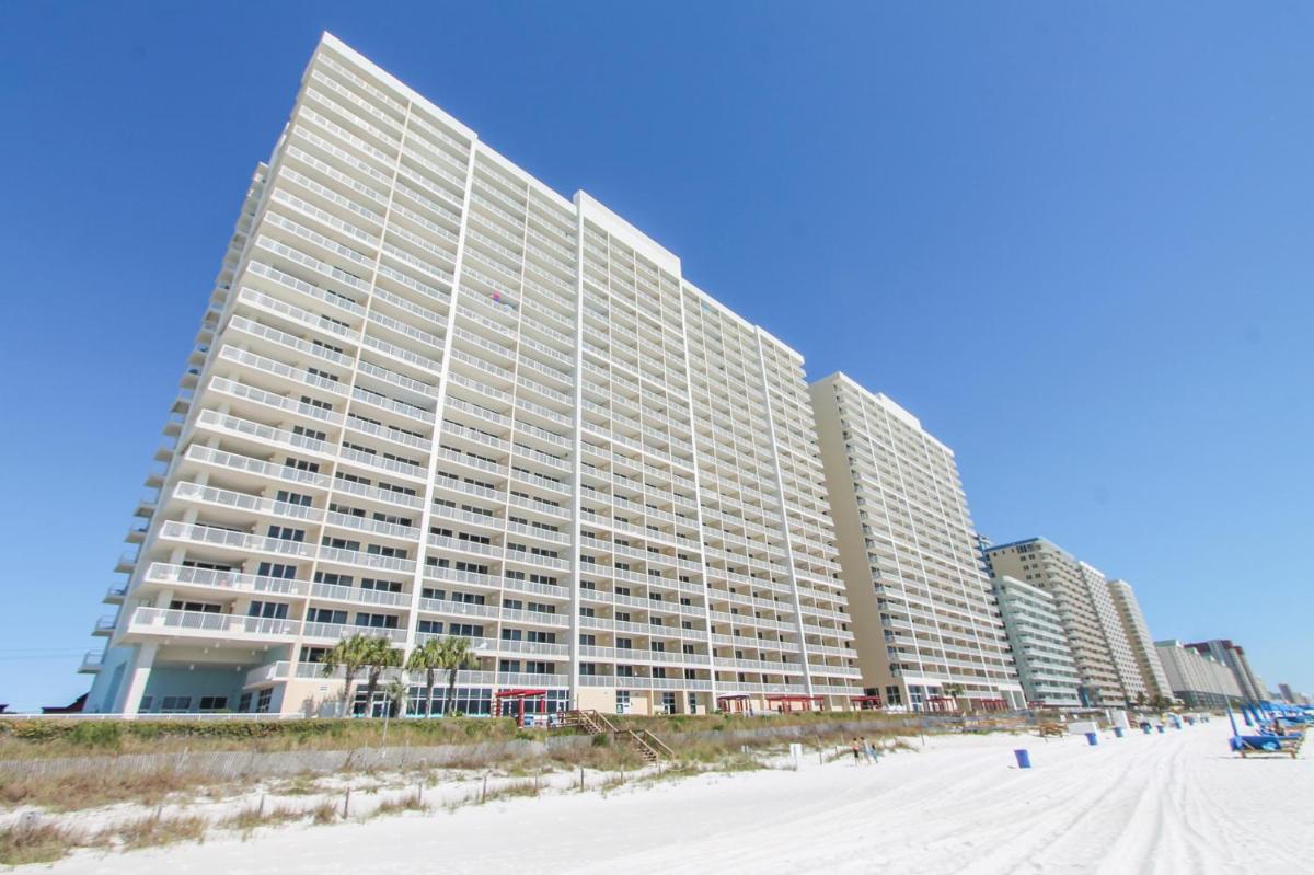 Majestic Beach Resort #1215-1 by Book That Condo - image 5
