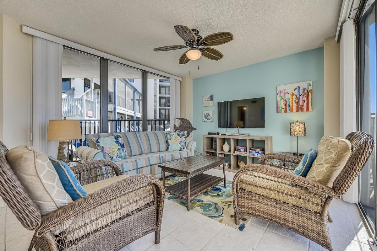 Aquavista Condominiums #206-W by Book That Condo - image 5