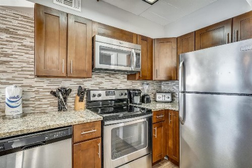 Aquavista Condominiums # 705-W by Book That Condo - image 11
