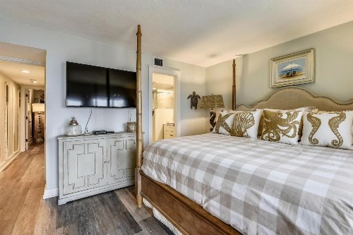Pinnacle Port #115A by Book That Condo - image 10