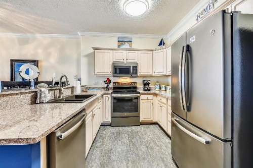 Twin Palms Resort #705 by Book That Condo - image 3